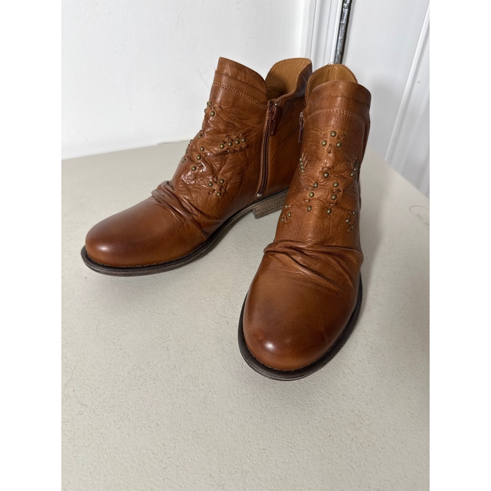 Miz Mooz Limit Cognac Brown Leather Ruched Studded Ankle Boots Size 39 or 8.5